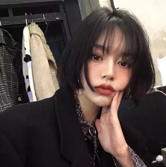 四月的女儿